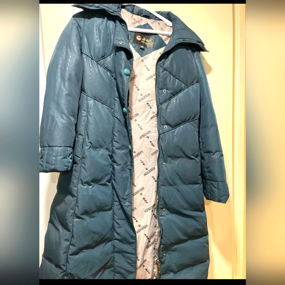 Women's teal puffer coat